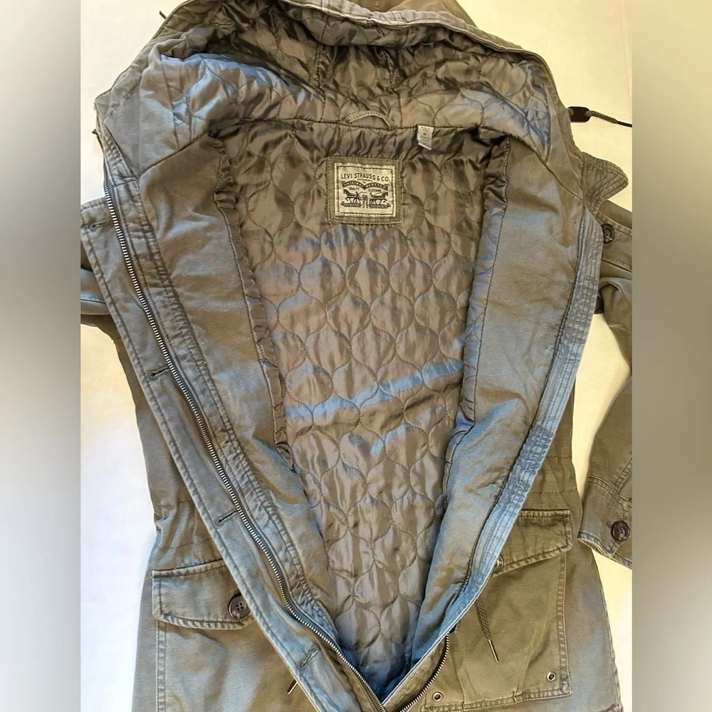 Levi’s Hooded‎ Military Army Green Jacket from Nordstroms Sz-M Q10